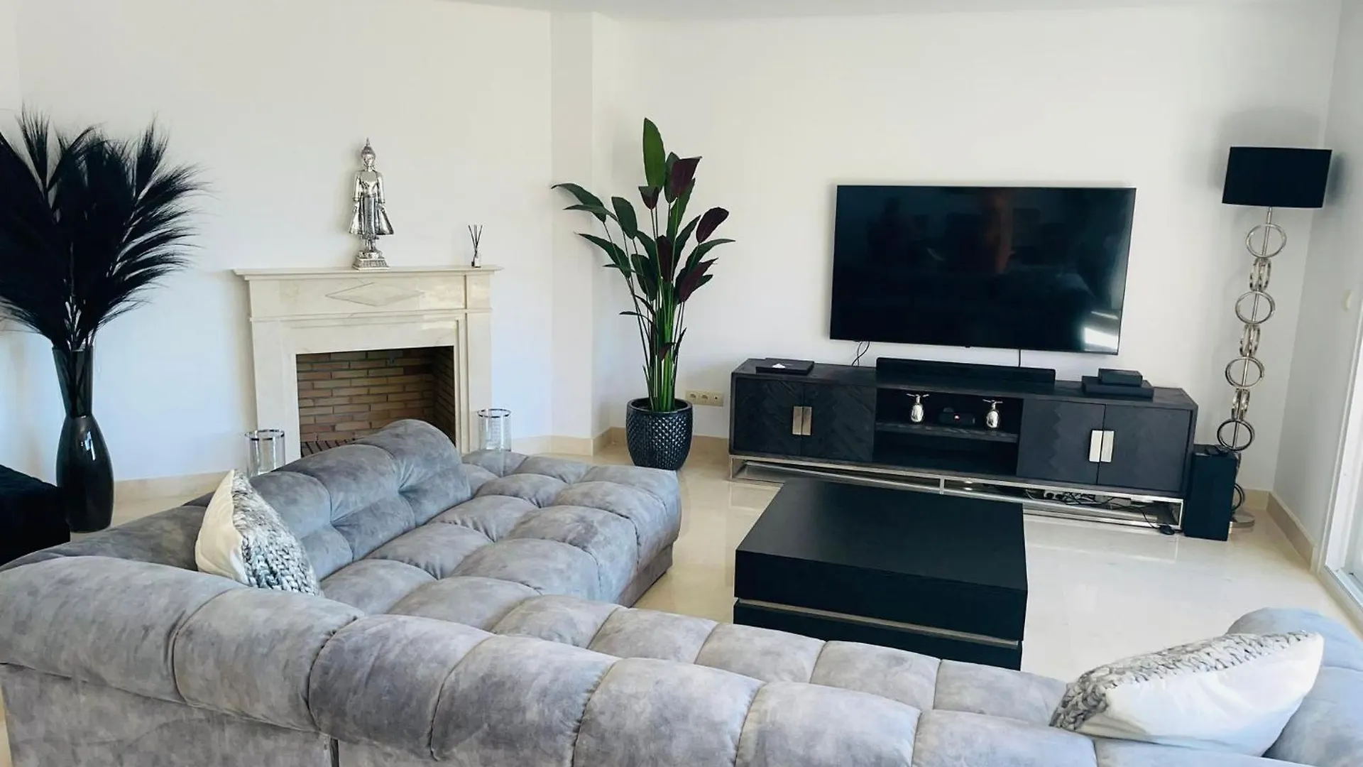 Marbella Penthouse Near Puerto Banus Private Pool Seaview And Mountainview Daire