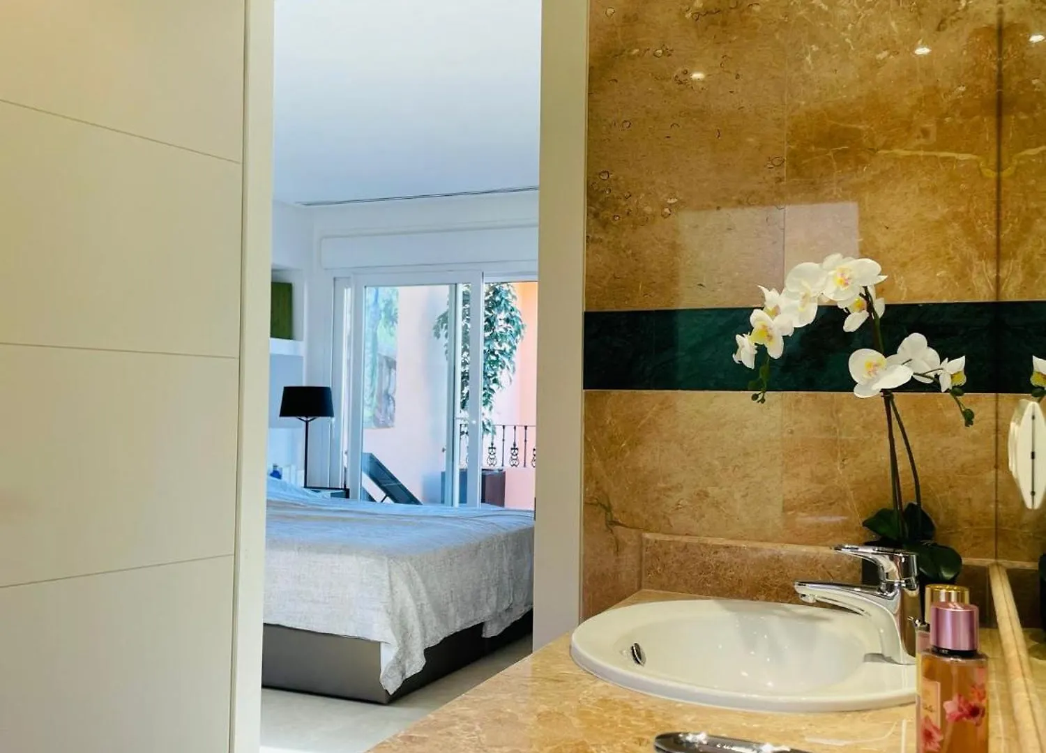 Marbella Penthouse Near Puerto Banus Private Pool Seaview And Mountainview 아파트